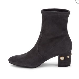 STUART WEITZMAN NEW
Siggy Simulated Pearl Trim Suede Booties